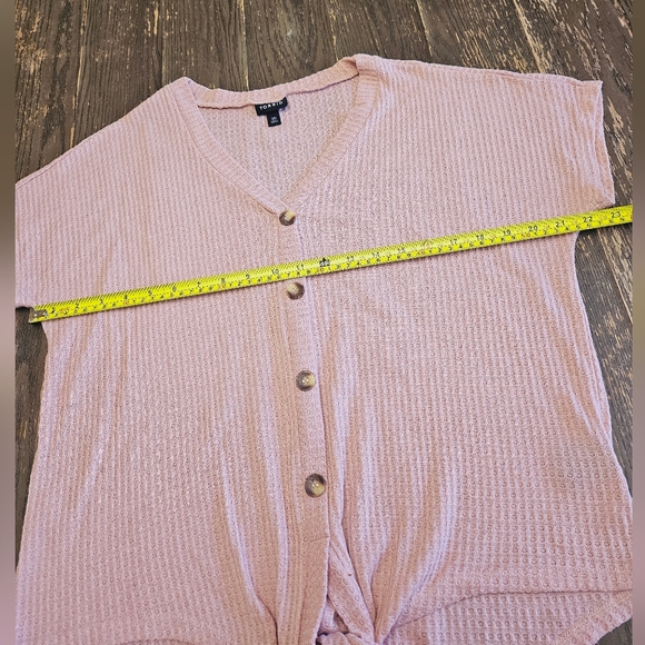 Torrid Waffle Knit Blouse Pink Ties Up In The Front Size 00. - Picture 3 of 12